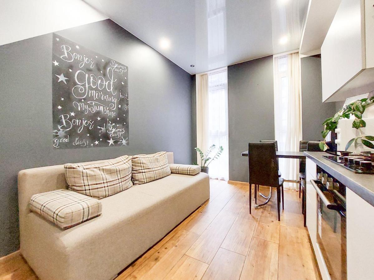 Monro Apartment Λβιβ Εξωτερικό φωτογραφία