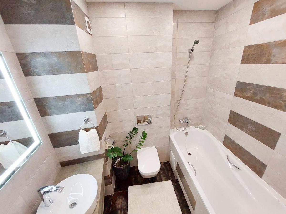 Monro Apartment Λβιβ Εξωτερικό φωτογραφία